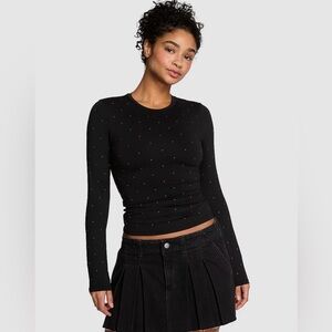 PINK VICTORIAS SECRET BASE STRETCH LONG SLEEVE SHIRT ✨